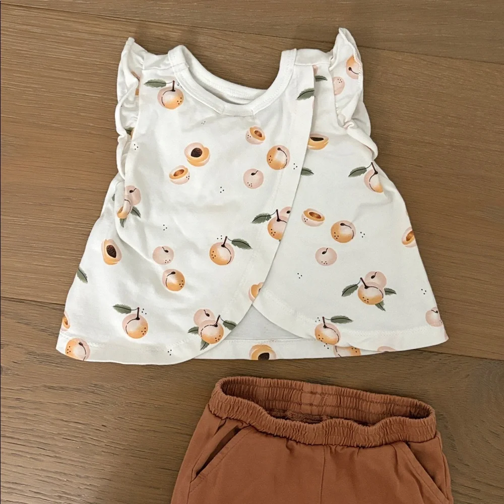 Peach Print Baby Top and Brown Shorts Girls Set - Picture 2 of 4